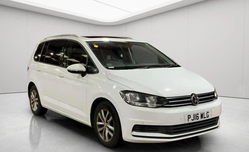 2016 Volkswagen Touran 1.6 Tdi Bluemotion Tech Se Family DSG Euro 6 (s/s) 5dr in White — image 1