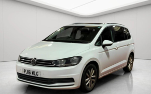 2016 Volkswagen Touran 1.6 Tdi Bluemotion Tech Se Family DSG Euro 6 (s/s) 5dr in White — image 3