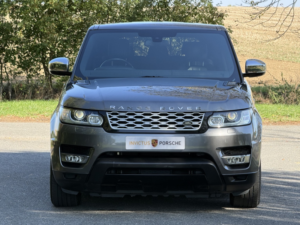 2016 Land Rover Range Rover Sport 3.0 Sd V6 Hse in Grey — image 3