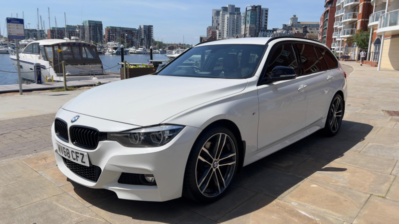 2019 BMW 3 Series 2.0 320i M Sport Shadow Edition Touring 5dr Petrol Auto Euro 6 (s/s) (184 Ps) in Other — image 1