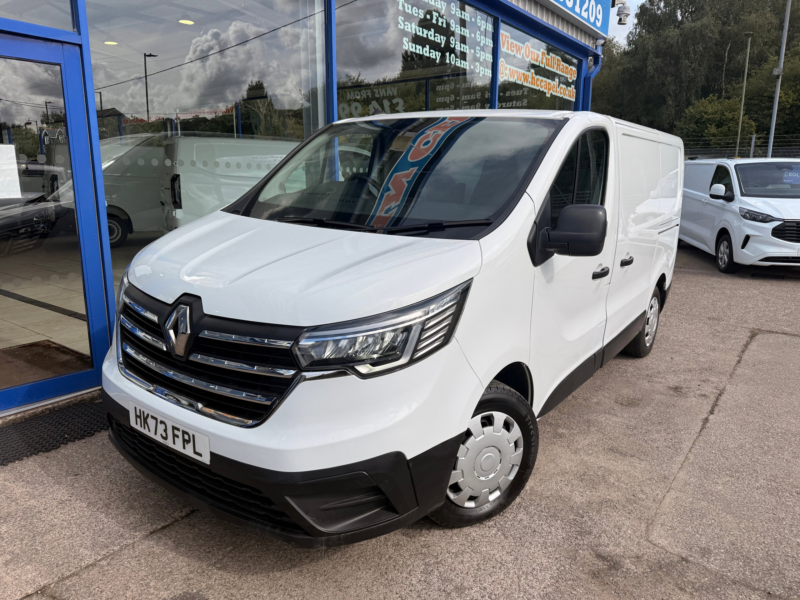 2023 Renault Trafic 2.0 Dci Blue Sl30 Advance Panel Van 5dr Diesel Manual L1 H1 Euro 6 130 Ps in White — image 1