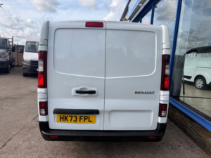 2023 Renault Trafic 2.0 Dci Blue Sl30 Advance Panel Van 5dr Diesel Manual L1 H1 Euro 6 130 Ps in White — image 6