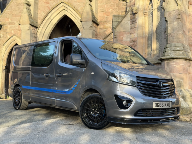 2016 Vauxhall Vivaro 1.6 Cdti 2900 Biturbo Ecoflex Sportive in Grey — image 1