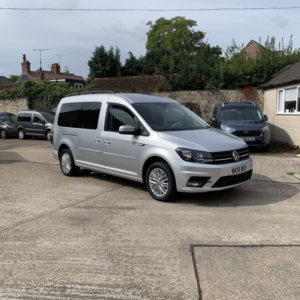 2019 Volkswagen Caddy Maxi Life 2.0 Tdi C20 Maxi in Silver — image 2