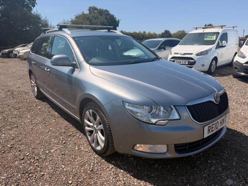 2010 Skoda Superb 2.0 Tdi Se Euro 5 5dr in Grey — image 1