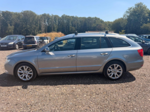 2010 Skoda Superb 2.0 Tdi Se Euro 5 5dr in Grey — image 6