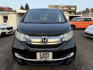 2017 Honda Stepwagon Spada Sensing 8 Seats Fresh Import Verified Mile Finance Avb in Black — image 3