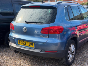 2013 Volkswagen Tiguan 2.0 Tdi Bluemotion Tech Match 2WD Euro 5 (s/s) 5dr in Blue — image 4