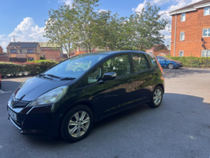 2012 Honda Jazz 1.4 I-Vtec Es CVT Euro 5 5dr in Black — image 3