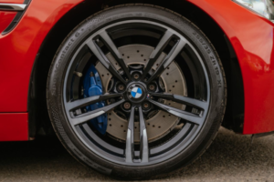 2017 BMW M4 3.0 Biturbo Convertible 2dr Petrol Dct Euro 6 (s/s) (431 Ps) in Orange — image 3