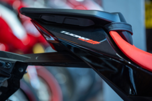 2022 Aprilia Tuono 1100 V4 *v4 Factory - Carbon Akrapovic* in Black — image 5