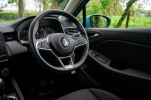 2020 Renault Clio 1.0 Play Sce 75 in Blue — image 5
