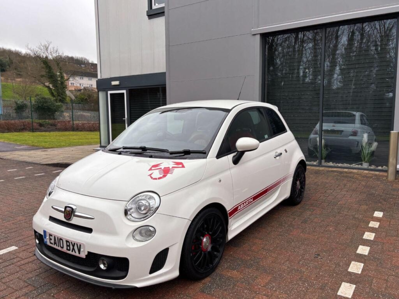 2010 Abarth 595 1.4 T-Jet in White — image 1