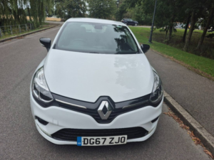 2017 Renault Clio 1.2 16v Dynamique Nav Hatchback 5dr Petrol Manual Euro 6 (75 Ps) in Multicolour — image 2