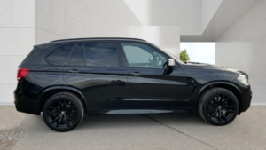 2017 BMW X5 3.0 X5 M50d in Black — image 4