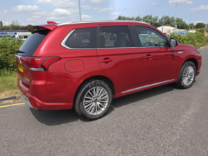 2018 Mitsubishi Outlander 2.4h Twinmotor 13.8kwh 5h CVT 4WD Euro 6 (s/s) 5dr in Red — image 2