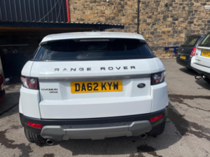 2012 Land Rover Range Rover Evoque 2.2 Sd4 Pure Auto 4WD Euro 5 3dr in White — image 5