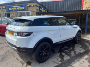 2012 Land Rover Range Rover Evoque 2.2 Sd4 Pure Auto 4WD Euro 5 3dr in White — image 6