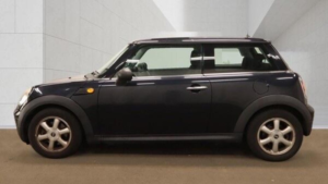 2008 MINI Hatch 1.4 One Euro 4 3dr in Black — image 4