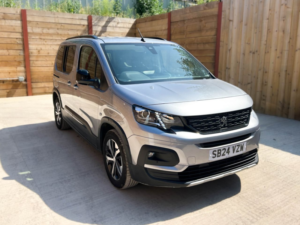 2024 Peugeot Rifter 3 SEAT Auto Wheelchair Accessible Disabled Access Vehicle Wav in Grey — image 4