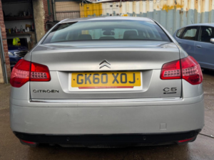 2010 Citroen C5 2.0 Hdi Exclusive Auto Euro 5 4dr in Silver — image 5
