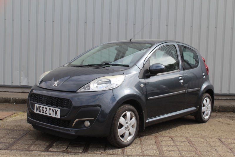 2013 Peugeot 107 1.0 12v Active in Grey — image 1