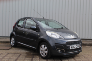 2013 Peugeot 107 1.0 12v Active in Grey — image 2