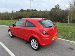 2013 Vauxhall Corsa 1.2 16v Energy in Red — image 3
