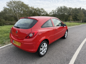 2013 Vauxhall Corsa 1.2 16v Energy in Red — image 4