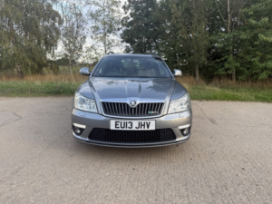 2013 Skoda Octavia 2.0 Tdi Vrs in Grey — image 4