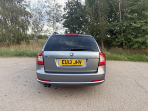2013 Skoda Octavia 2.0 Tdi Vrs in Grey — image 5