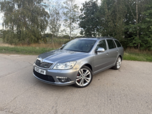 2013 Skoda Octavia 2.0 Tdi Vrs in Grey — image 6