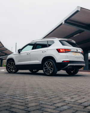 2018 SEAT Ateca 2.0 Tdi Xcellence SUV 5dr Diesel Manual 4drive Euro 6 (s/s) (150 Ps) in White — image 4