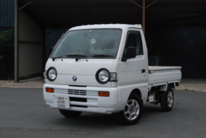 1994 Suzuki Carry Wagon Pickup in White — image 3
