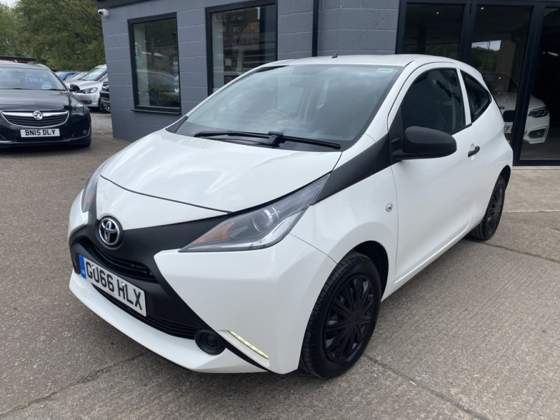 2017 Toyota Aygo 1.0 Vvt-I X in White — image 1