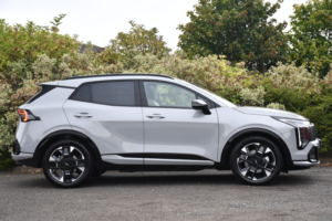 2026 Kia Sportage 1.6 H T-Gdi Gt-Line S SUV 5dr Petrol Hybrid Auto Euro 6 (s/s) (235 Bhp) in Grey — image 2