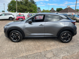 2022 Nissan Juke 1.6 N-Connecta SUV 5dr Petrol Hybrid Auto Euro 6 (143 Ps) in Grey — image 4