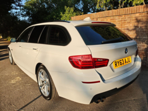 2013 BMW 5 Series 2.0 520d M Sport Touring Steptronic Euro 5 (s/s) 5dr in White — image 3