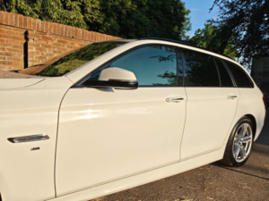 2013 BMW 5 Series 2.0 520d M Sport Touring Steptronic Euro 5 (s/s) 5dr in White — image 6