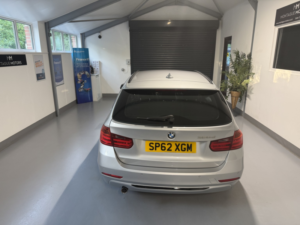 2012 BMW 3 Series 2.0 320d Sport Touring in Silver — image 5