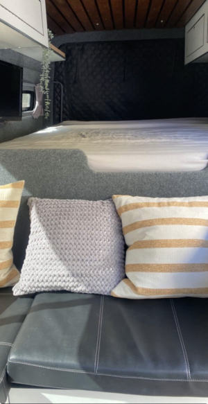 2015 Mercedes-Benz Sprinter 2.1 313 Cdi in White — image 5