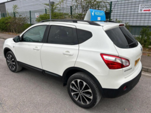 2013 Nissan Qashqai 1.5 Dci 360 2WD Euro 5 5dr in White — image 5