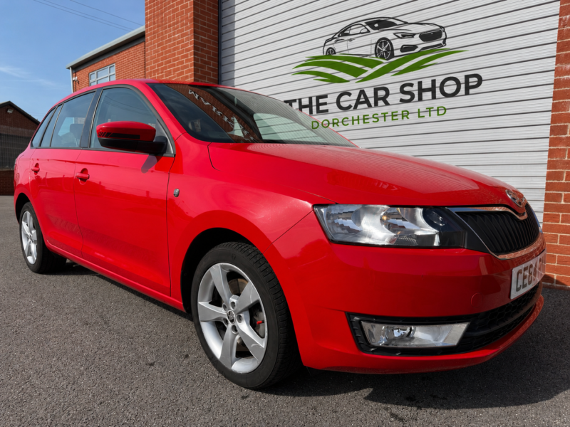 2014 Skoda Rapid Spaceback 1.4 Tsi Elegance in Red — image 1