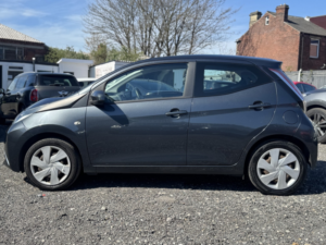 2015 Toyota Aygo 1.0 Vvt-I X-Play in Grey — image 4