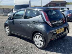 2015 Toyota Aygo 1.0 Vvt-I X-Play in Grey — image 5