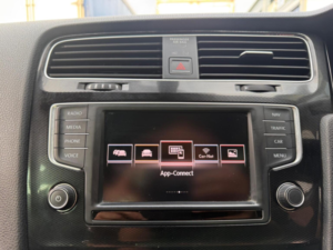 2015 Volkswagen Golf 2.0 Tdi Bluemotion Tech Gtd Euro 6 (s/s) 5dr in Grey — image 4