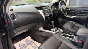 2021 Nissan Navara 2.3 Dci Tekna Auto 4WD Euro 6 4dr in Black — image 3