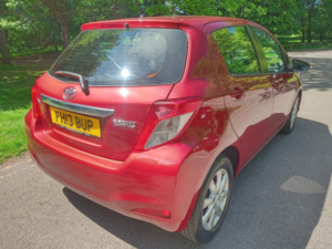 2013 Toyota Yaris 1.3 Dual Vvt-I Tr in Red — image 6