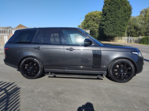 2015 Land Rover Range Rover 4.4 Sd V8 Vogue Se in Grey — image 4