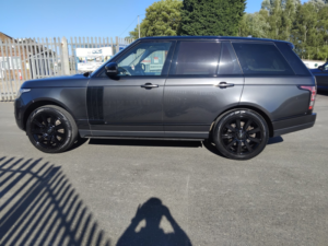 2015 Land Rover Range Rover 4.4 Sd V8 Vogue Se in Grey — image 5